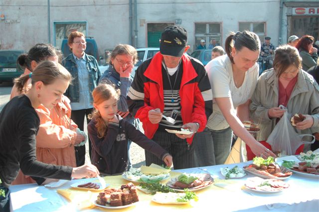 Wielkanocne śniadanie w Prochowicach