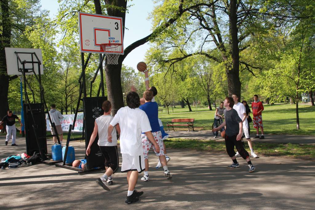 Streetball w parku