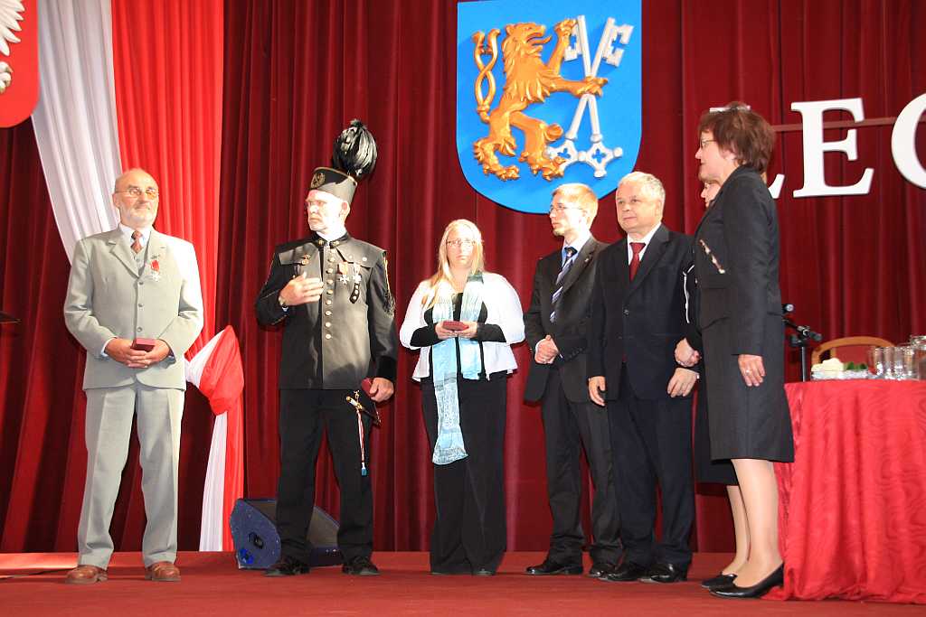Kaczyński uhonorował „bombiarzy”
