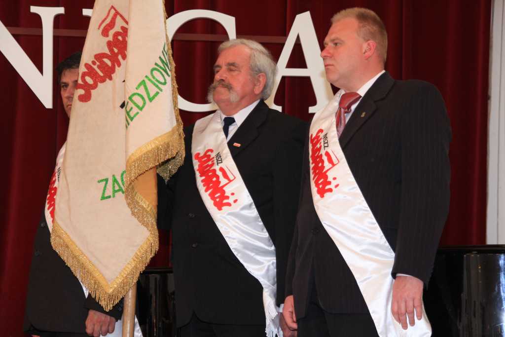 Kaczyński uhonorował „bombiarzy”
