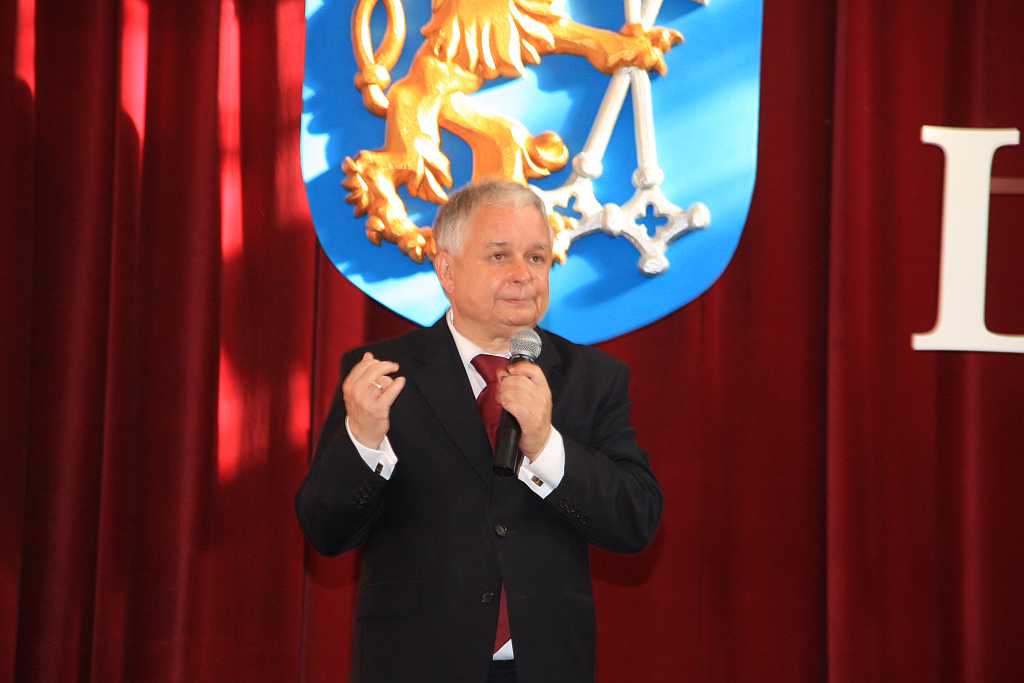 Kaczyński uhonorował „bombiarzy”
