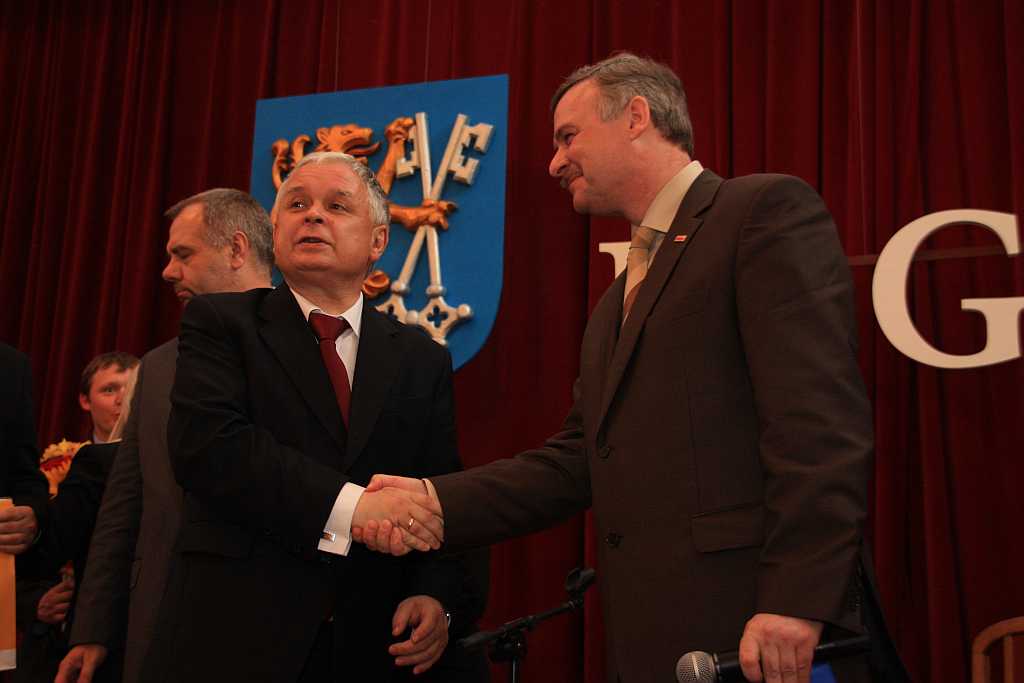Kaczyński uhonorował „bombiarzy”
