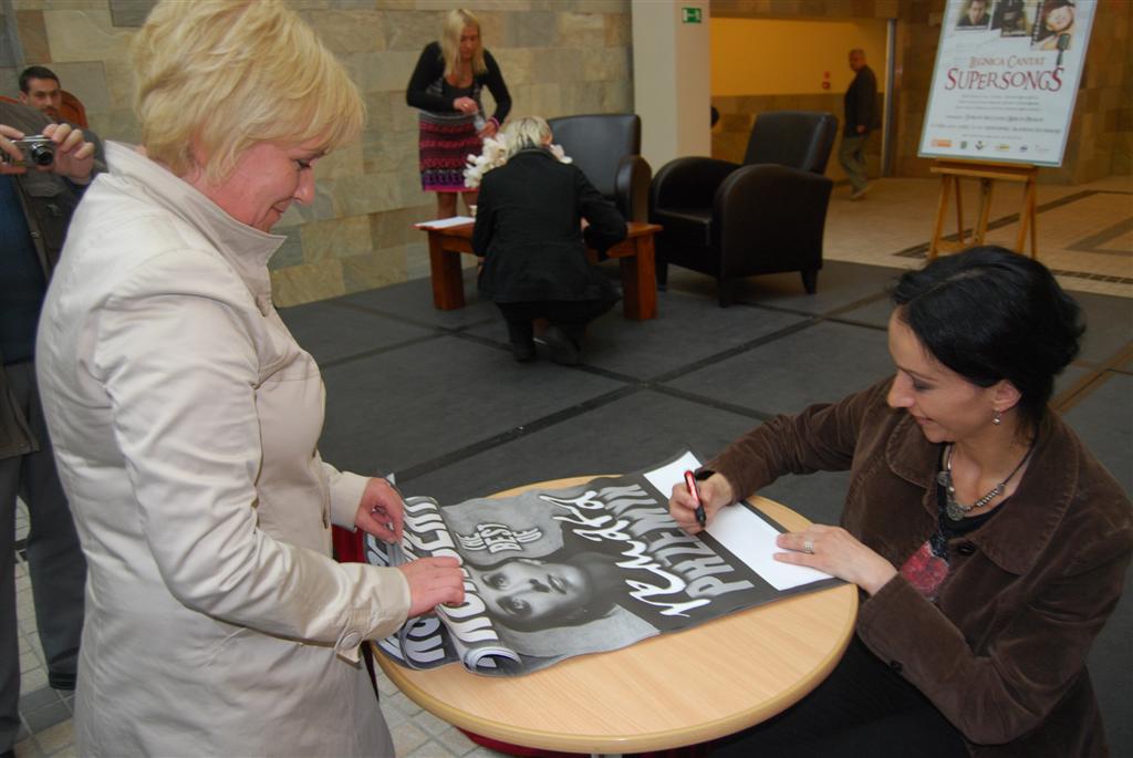 Renata Przemyk w Galerii Piastów