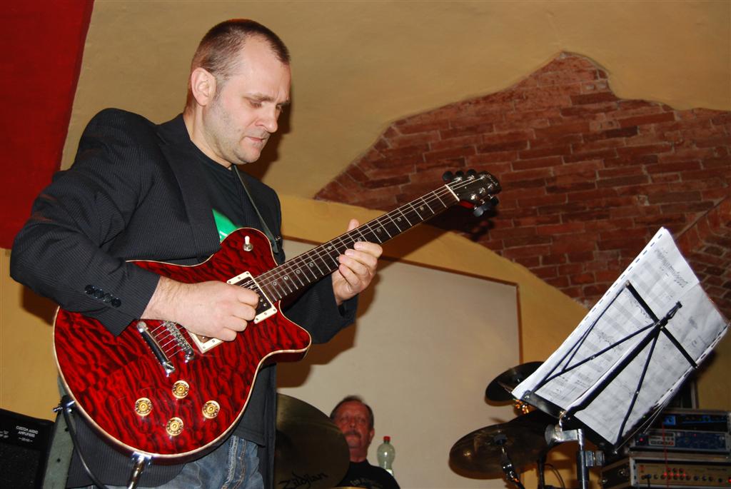 Electric Jazz Trio