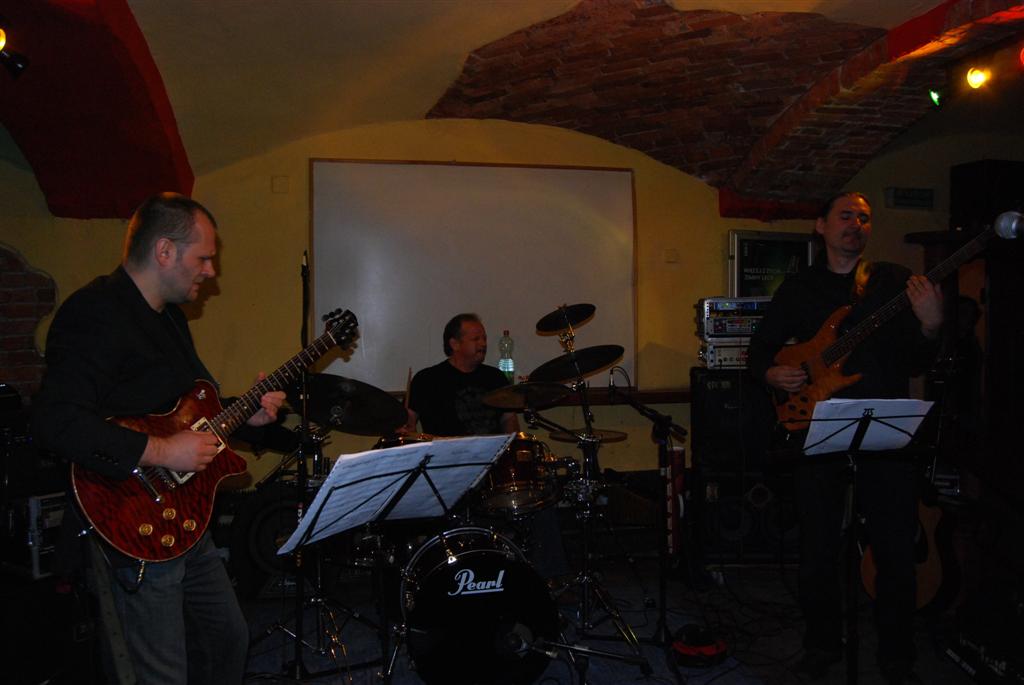 Electric Jazz Trio
