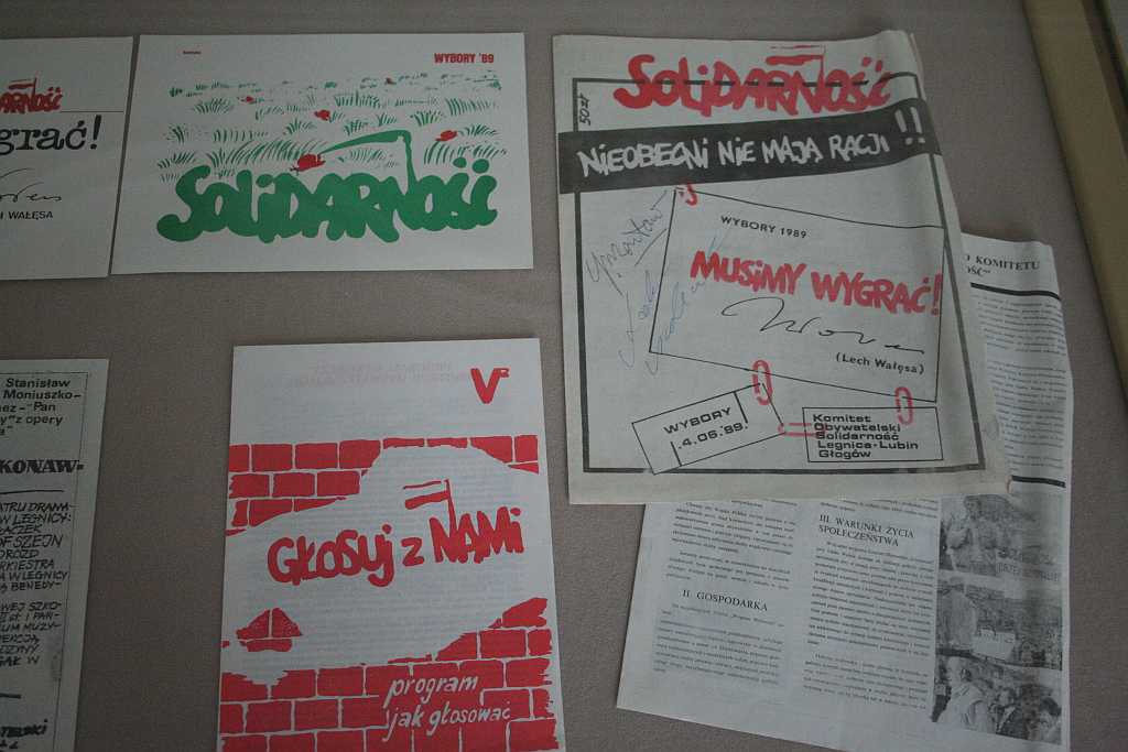 Od Strajków do Wolnych Wyborów
