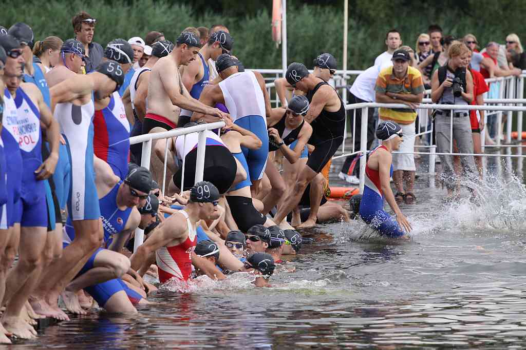 Triathlon w Jezierzanach