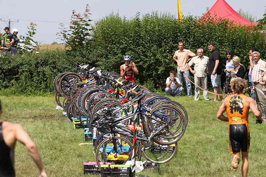 Triathlon w Jezierzanach