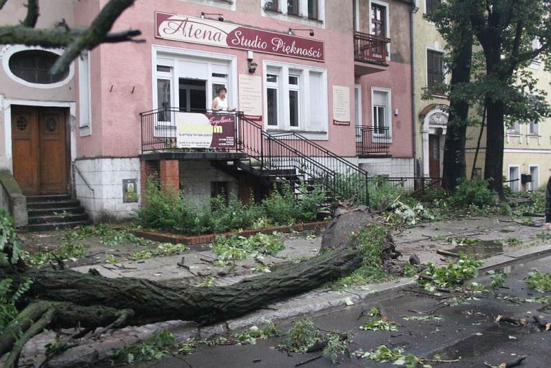 Tropikalna nawałnica w Legnicy