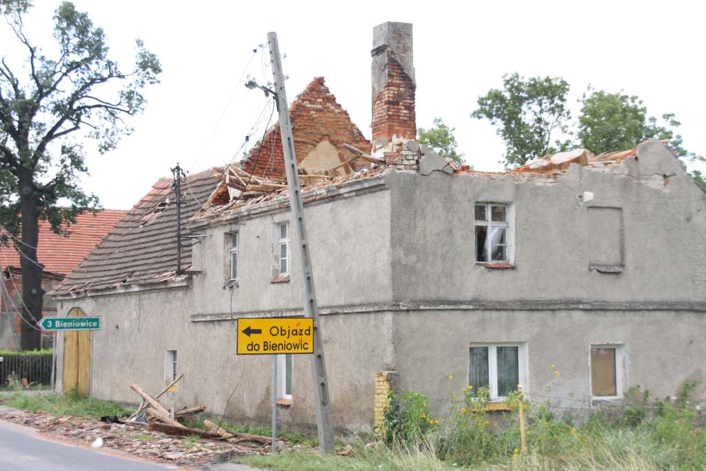 Spalona - zniszczony dom