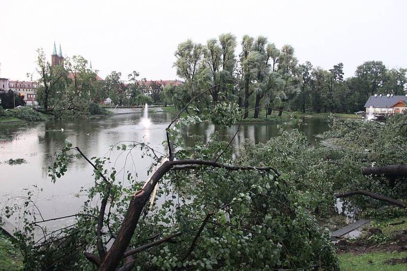 Tropikalna nawałnica w Legnicy