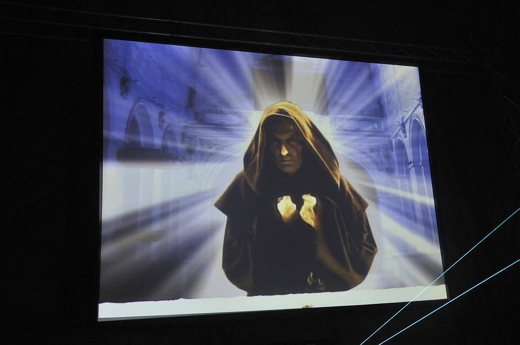 Najazd klubowiczów na klasztor