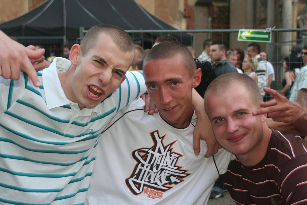 Najazd klubowiczów na klasztor