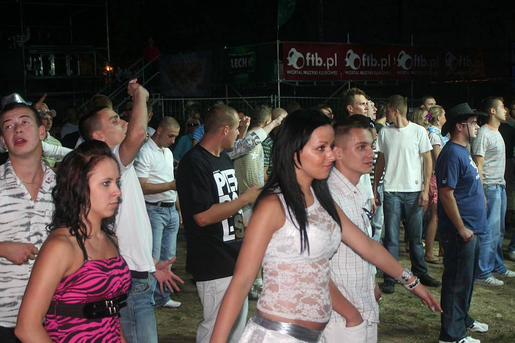 Najazd klubowiczów na klasztor