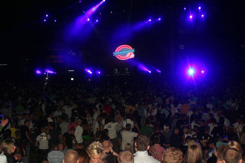 Najazd klubowiczów na klasztor