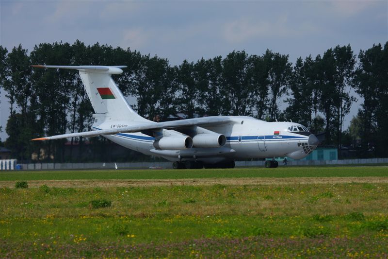 AIR SHOW