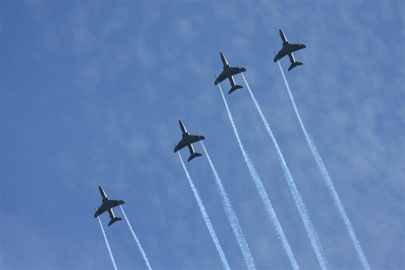 AIR SHOW
