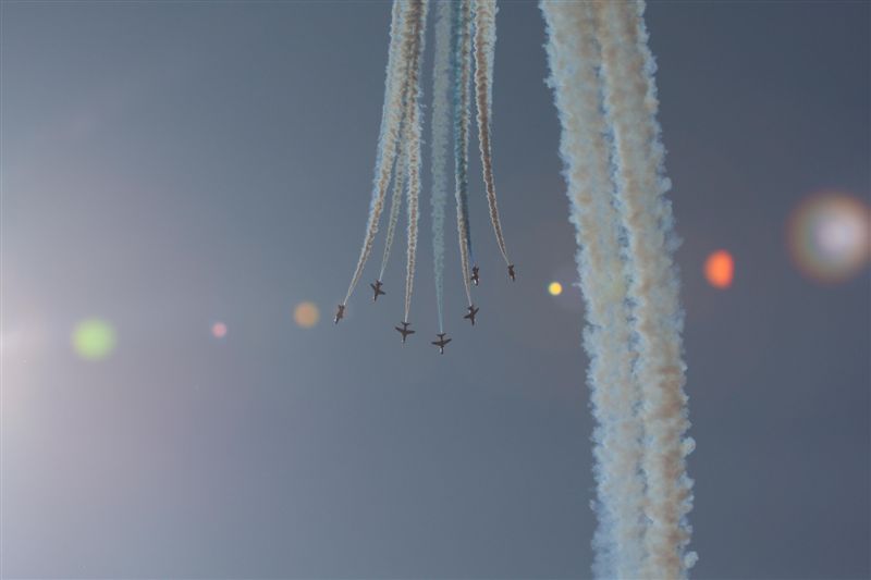 AIR SHOW