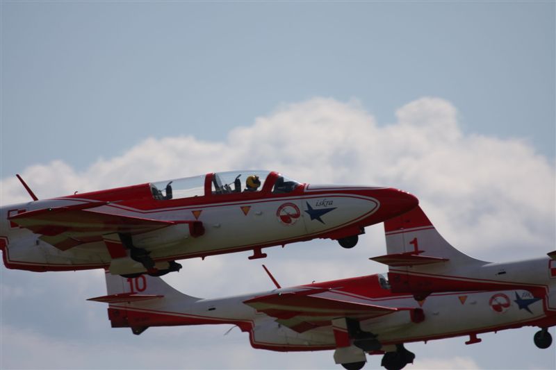 AIR SHOW