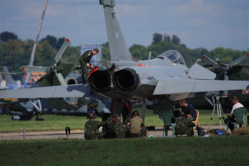 AIR SHOW