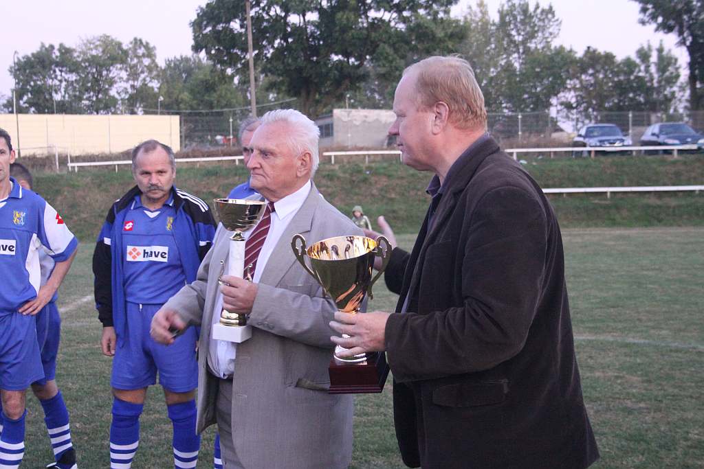 Miedź - Ostrovia