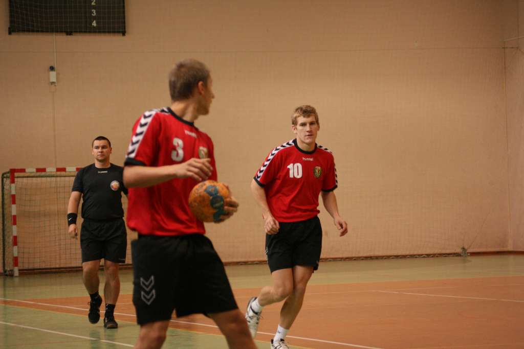 Faworyt nie dał szans Siódemce