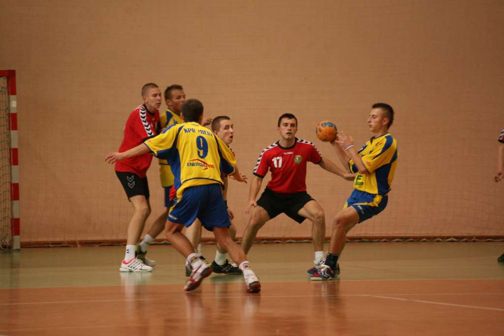 Faworyt nie dał szans Siódemce