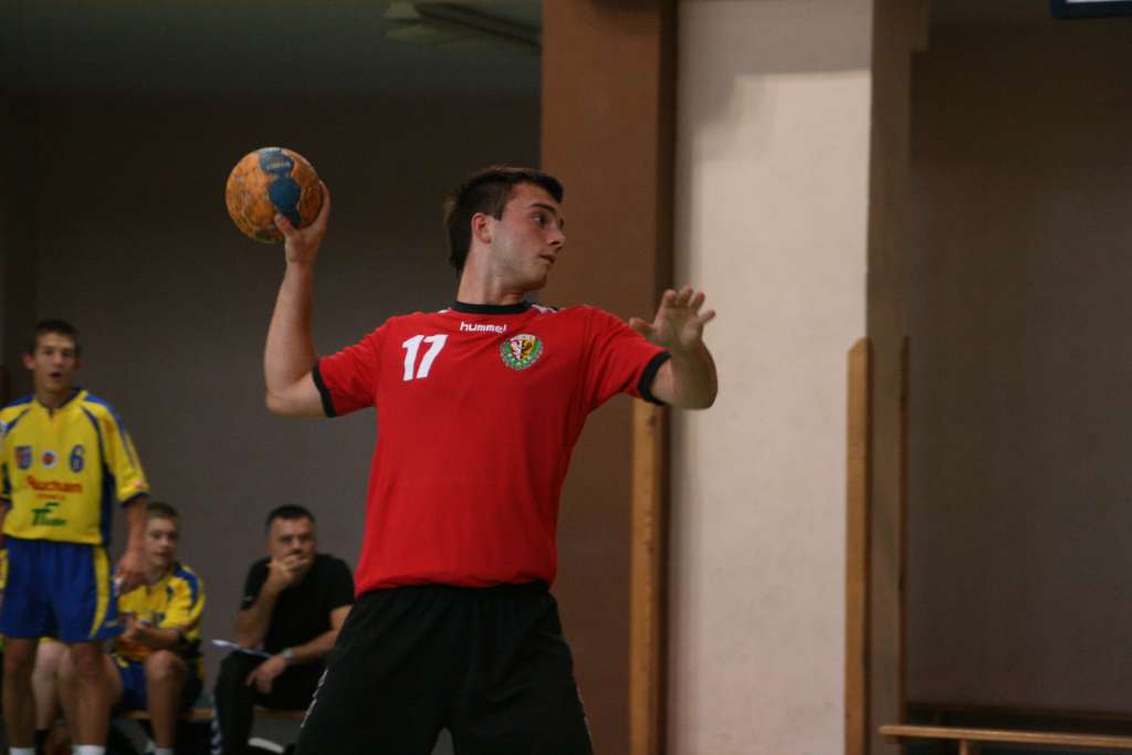 Faworyt nie dał szans Siódemce