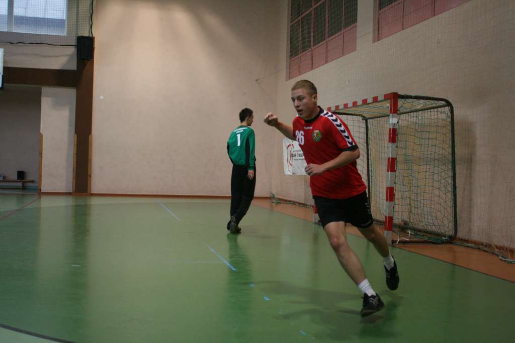 Faworyt nie dał szans Siódemce
