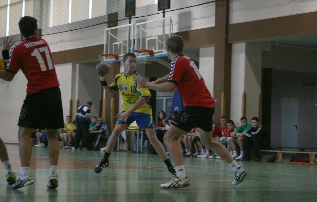 Faworyt nie dał szans Siódemce