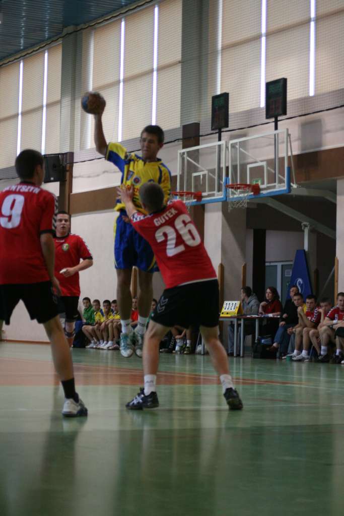 Faworyt nie dał szans Siódemce