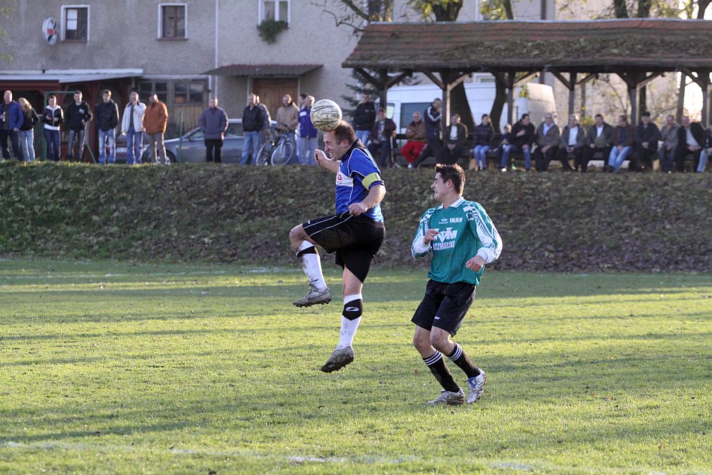 Błękitni – Ikar