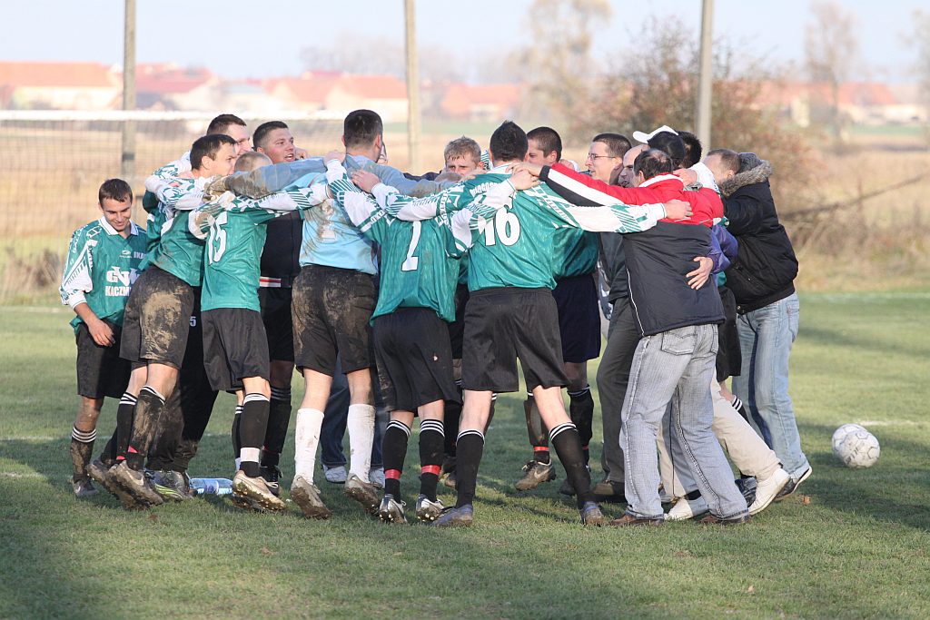 Błękitni – Ikar