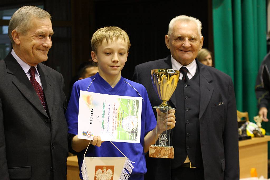 Piłkarskie Mikołajki po raz 24. - cz.2