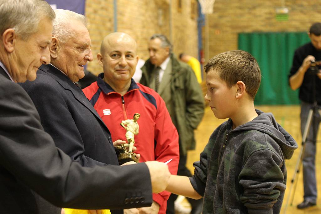 Piłkarskie Mikołajki po raz 24. - cz.2