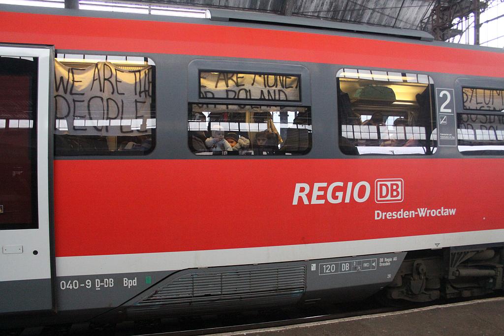 Azylanci na legnickim dworcu