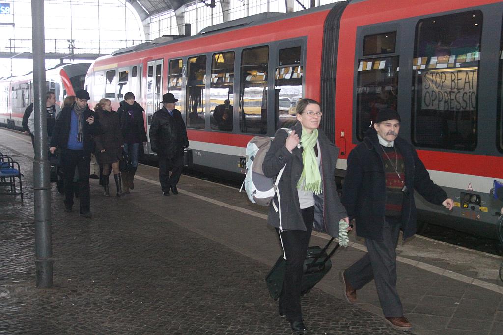 Azylanci na legnickim dworcu