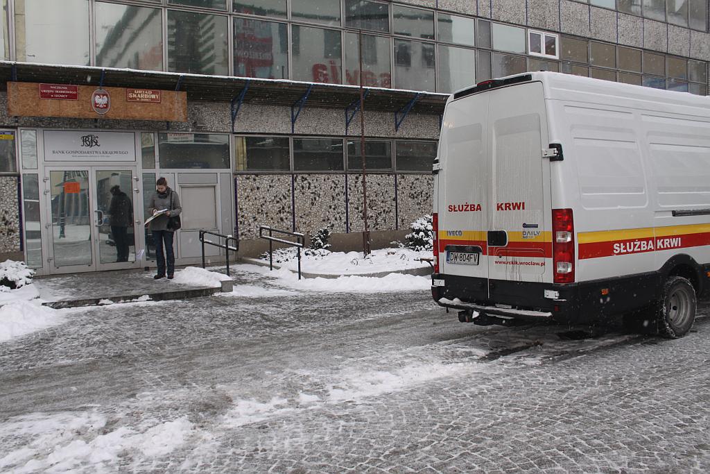 Oddali osiem litrów krwi