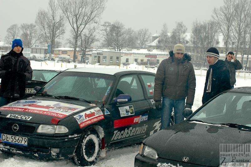 Zimowy rajd po lodzie