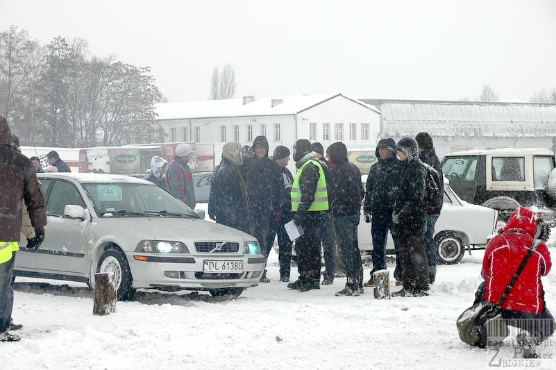 Zimowy rajd po lodzie