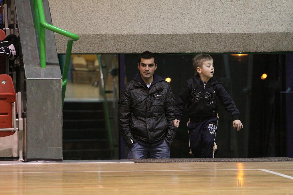 LLH: Lider napracował się na punkty