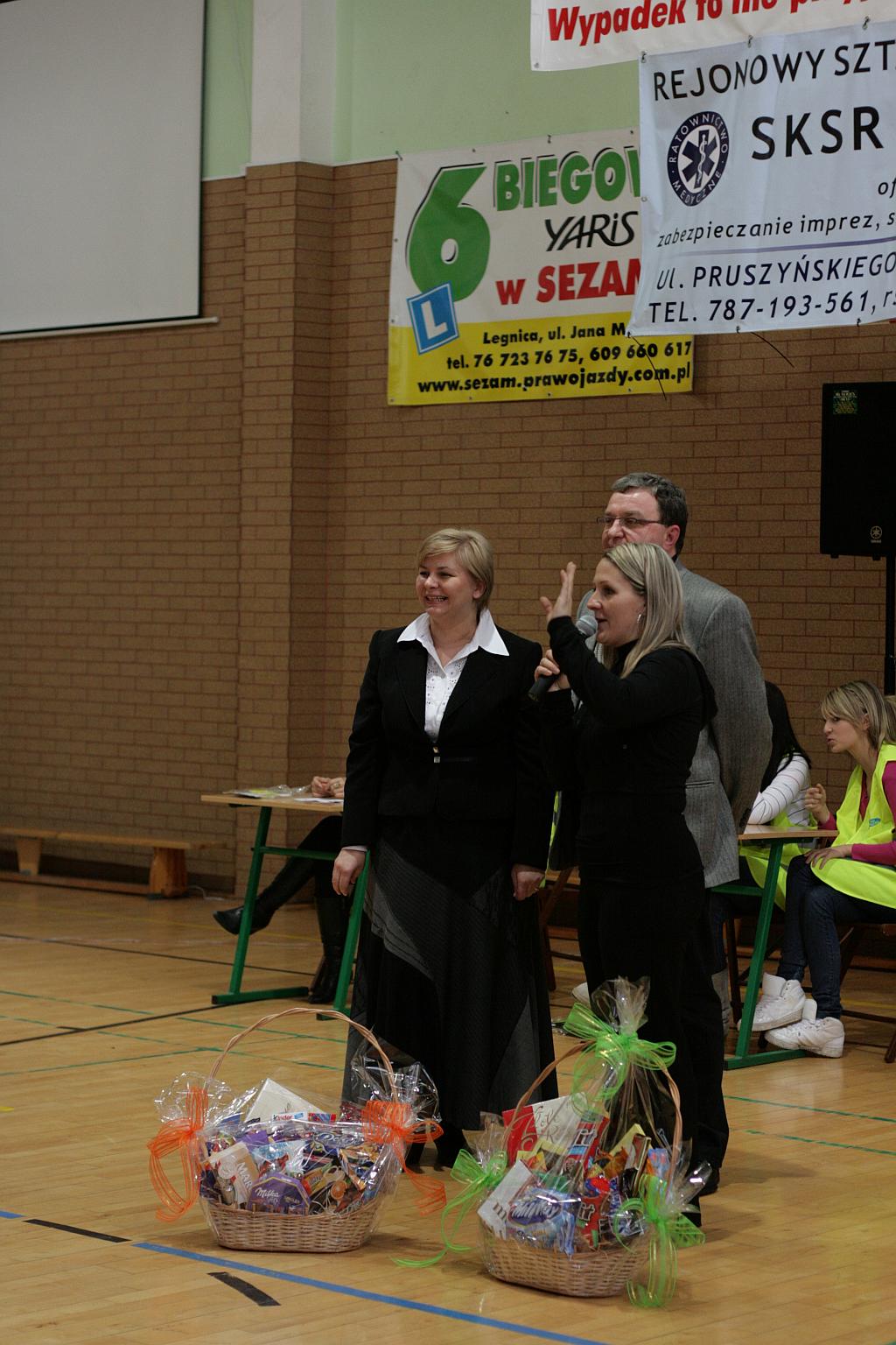 Licealiści w alkogoglach