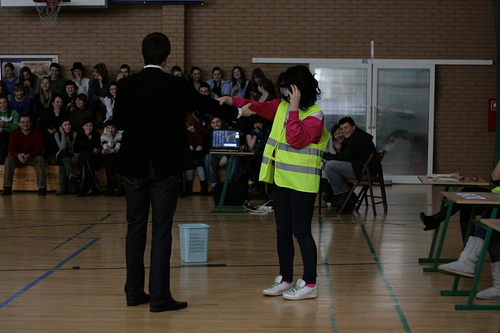 Licealiści w alkogoglach