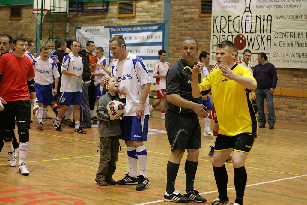 LLH: Mecz na szczycie dla lidera