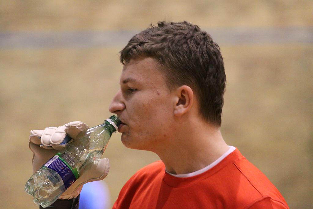 LLH: Kolejny remis lidera