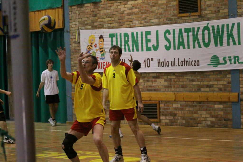 Siatkówka z kwiatkiem