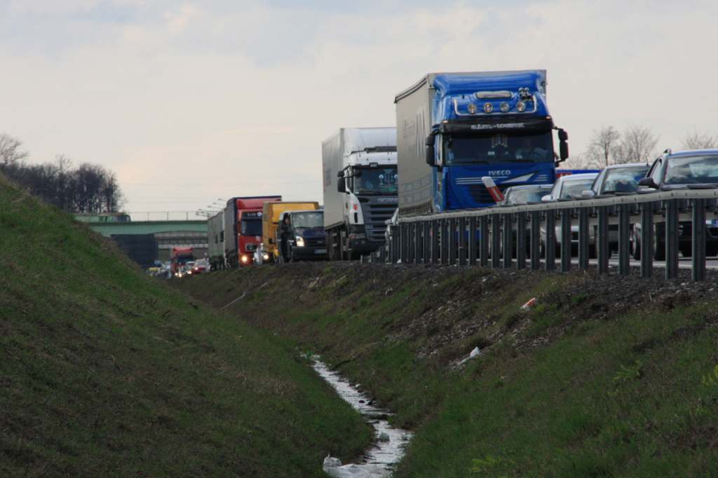 Wypadek i kolizja. A4 zakorkowana