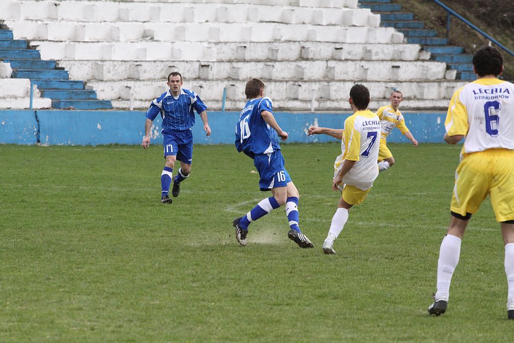  Konfeks - Lechia