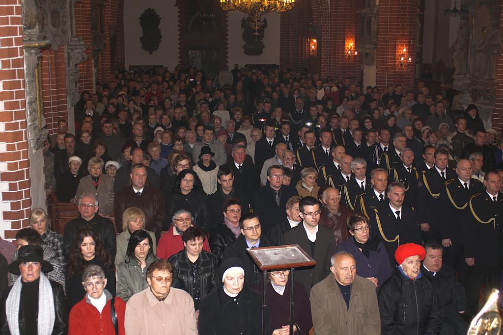 Msza żałobna w legnickiej katedrze