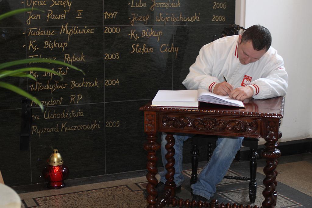 Złóż kondolencje w Ratuszu
